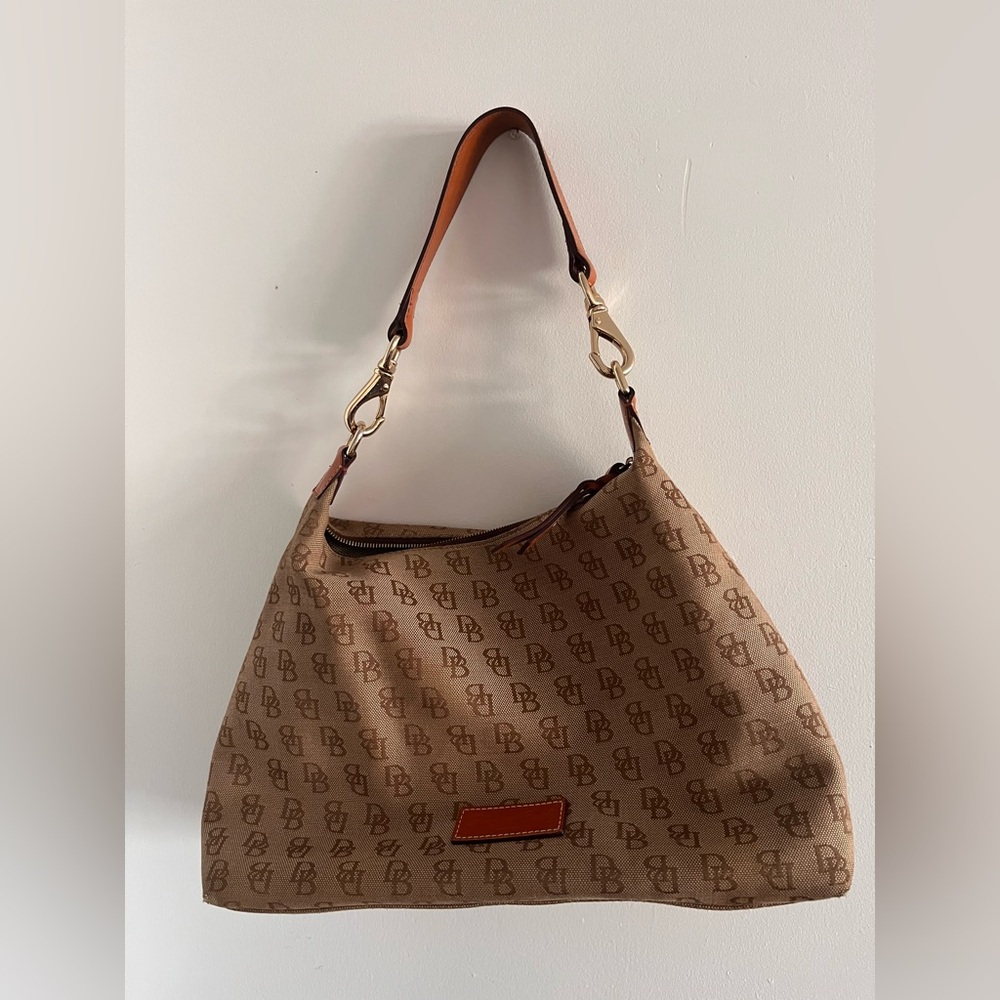 Dooney & Bourke tan brown signature canvas hobo bag - Picture 2 of 15